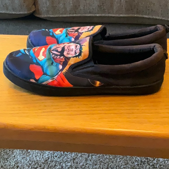 DC Comics Superman Men’s Size 12 Slip On House Shoes - Picture 2 of 5